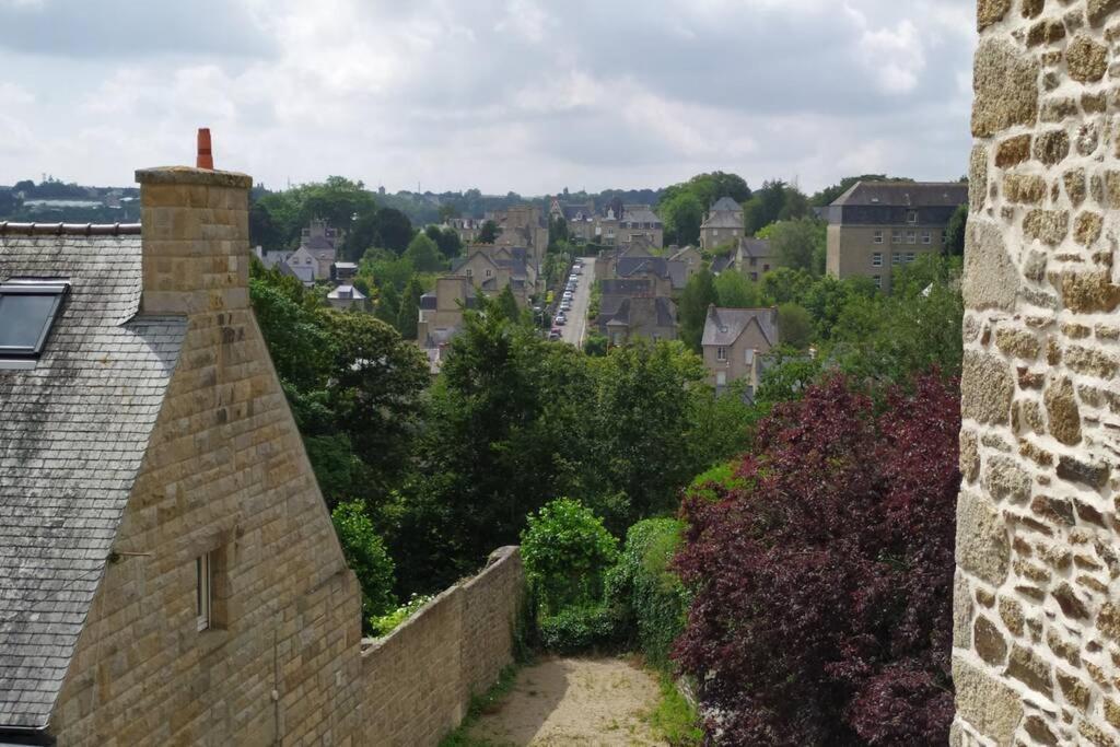Dinan Chateau - Parking Inclus 외부 사진